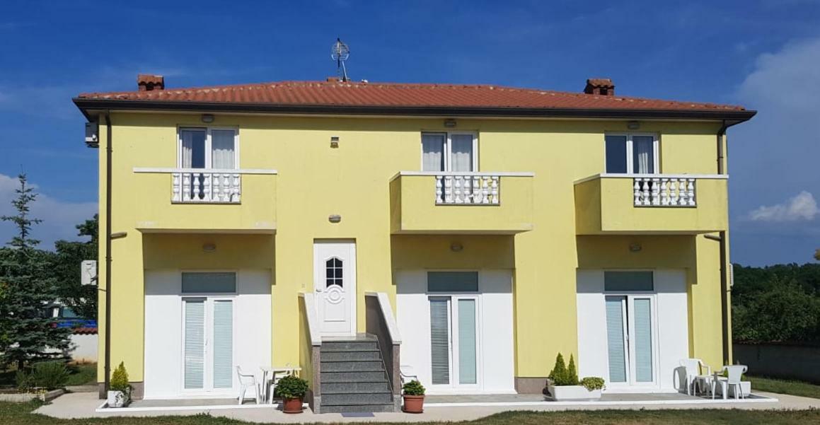 Guesthouse Palombaro Umag Exterior foto